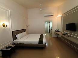 Royal Garden Resort