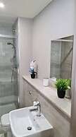 Charming 1-bed, Sleeps 2, Parking