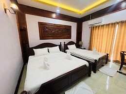 Houng Heung Hotel