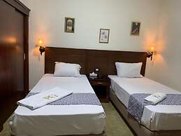 Montana Hotel