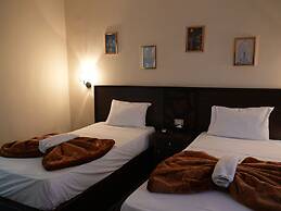 Montana Hotel