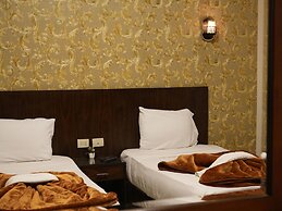 Montana Hotel