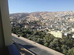 Petra Crystal hotel