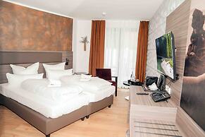 Central Hotel & Lounge Adult Only
