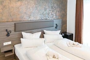 Central Hotel & Lounge Adult Only