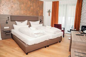 Central Hotel & Lounge Adult Only