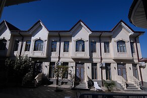 Oscar Hotel