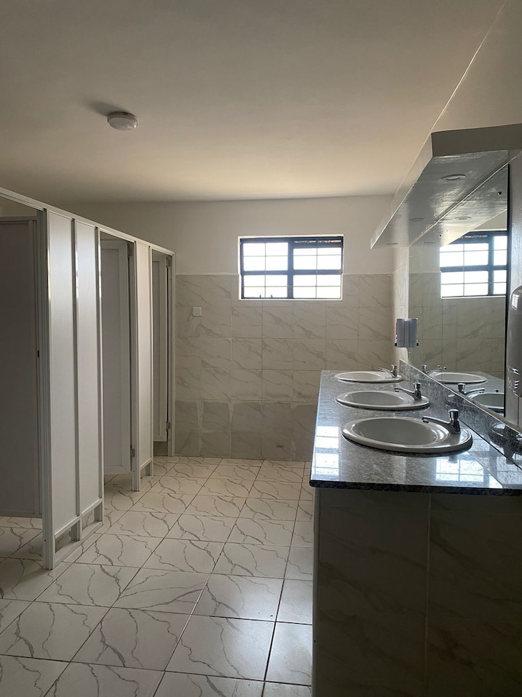 Comfort E Suites