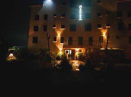 Comfort E Suites