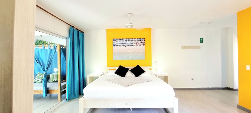 Blue Mango Hotel