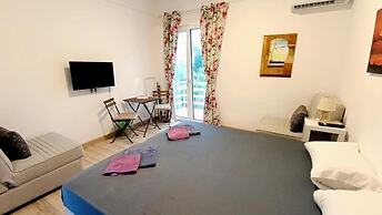 Karavaki Apartments