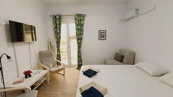 Karavaki Apartments