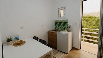 Karavaki Apartments