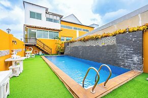 The Cheetar Hotel, Phuket
