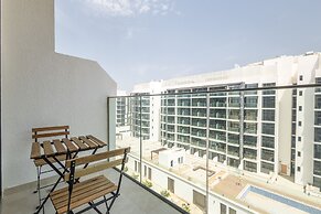 Nasma Holiday Homes - Azizi Riviera