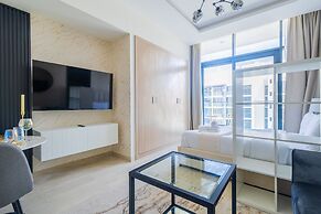 Nasma Holiday Homes - Azizi Riviera