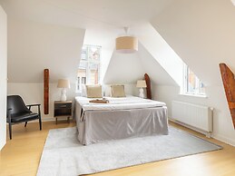 Leaves 6 - 2 Bdr Apt With Shared Roof Terrace