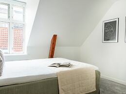 Leaves 6 - 2 Bdr Apt With Shared Roof Terrace