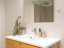 Leaves 6 - 2 Bdr Apt With Shared Roof Terrace