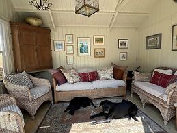 Beta Cottage