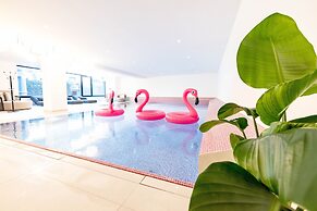 THE FLAMINGO