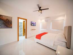 First Class 4br King Size Villa In Sosua Town!