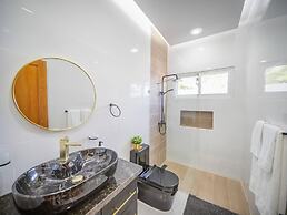 First Class 4br King Size Villa In Sosua Town!