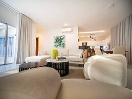 First Class 4br King Size Villa In Sosua Town!