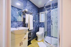 Boutique Hotel Containers