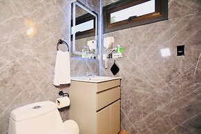 Boutique Hotel Containers