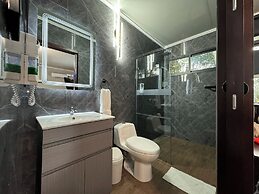 Boutique Hotel Containers