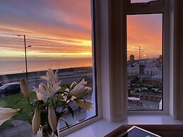 46 The Promenade