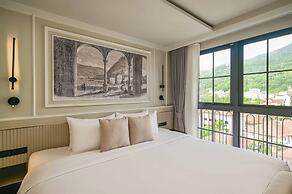 Chateau Du Village Patong