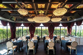 Chateau Du Village Patong