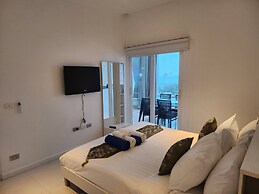 A2 - 4 Bdr Duplex With Stunning Sea View, Karon Beach