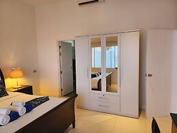 A2 - 4 Bdr Duplex With Stunning Sea View, Karon Beach