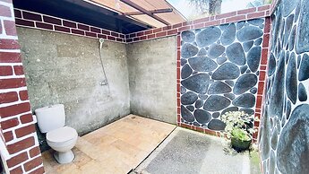 Dong Loka Guesthouse Bali