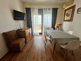 Apartment 77