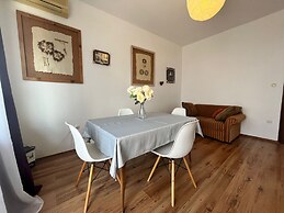 Apartment 77