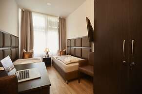 Harbour Apartments