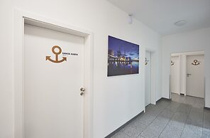 Harbour Apartments