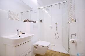Bianco by 3City Rentals