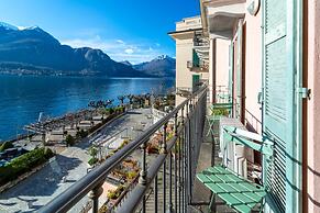 Lakefront Retreat - Celeste