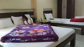 Hotel Golden Inn