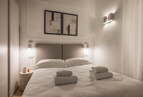 Tornabuoni Place & Dream by Mmega