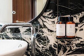 Royale Sainte Hélène Boutique Hotel