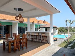 Moon Bali Guesthouse Canggu