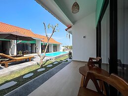 Moon Bali Guesthouse Canggu