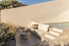 Solus Suites