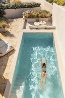 Solus Suites